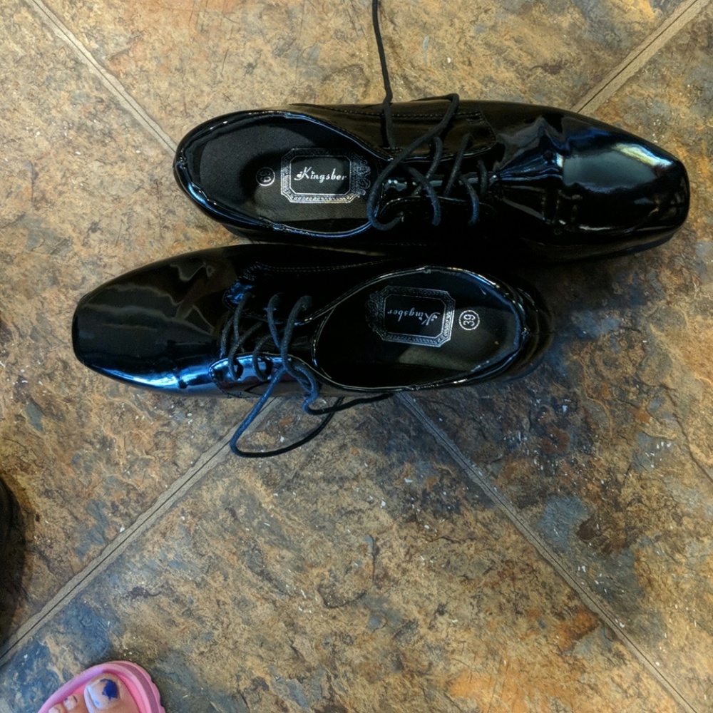 Kingsber shoes
